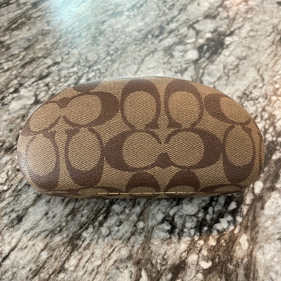 Large Coach sunglasses case - Picture 2 of 3